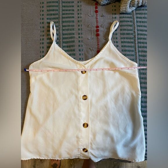 White Sleeveless Camisole Top - Picture 7 of 8
